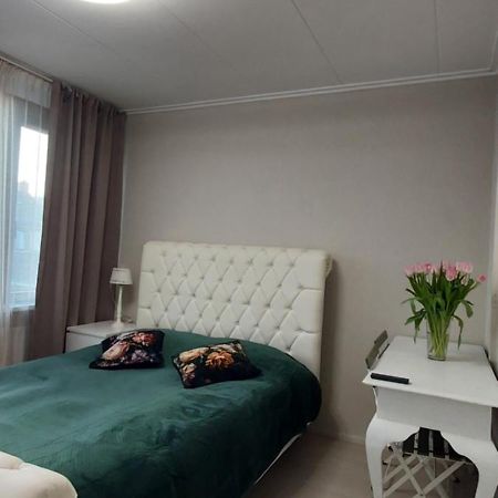 Cozy Room In Host House Near Rotterdam Maassluis Bagian luar foto